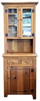 PRIMITIVE STYLE COUNTRY HUTCH