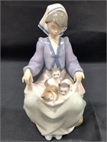 Lladro "Lap Full of Love"