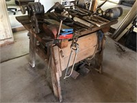 WORK BENCH WITH VISE AND MOTORS