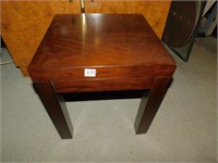 MODERN WOOD STAND; H:17" TOP 17" SQUARE