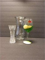 GOLF COURSE WINE GLASS AND 2 VASES