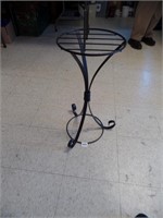 Metal Plant Stand 24