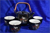 Vintage Black Kutani Porcelain Tea Pot w/ 4