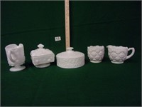 5 pcs. milk glass