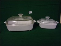 2 corning ware dishes w/lids