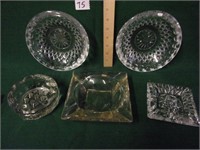 5 glass ashtrays
