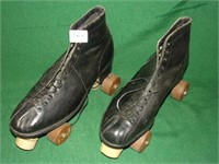 man's roller skates size 12