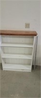 White Wooden Country Style Bookshelf