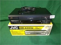 JVC VCR w/remote