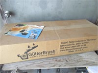 SEALED NEW IN BOX GUTTER BRUSHES