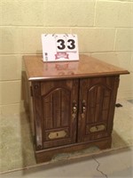 End side table 19 x 24 x 20 tall