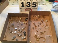 Costume jewelry mainly earrings