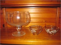 3 Glass Bowls