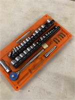 3/8 socket set, looks like most of them are there
