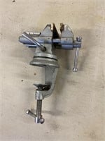 2 1/2 inch clamp on table vice