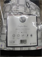 New Queen Size Comforter and 2 Pillow Cases