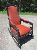 CLASSY ANTIQUE ROCKING CHAIR