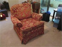 CRAFTMASTER Red and Gold Paisley Cushioned Chair
