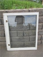 SINGLE PANE PROJECT WINDOW 28X34 INCHES