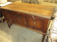 HONDERICH FOOTED BLANKET CHEST