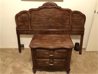 HEADBOARD AND NIGHTSTAND MARCHING LOT 122.  BED