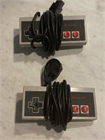 Lot of 2 Nintendo NES Controllers