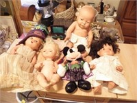 DOLLS & MICKEY MOUSE DOLL