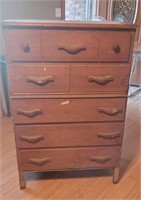 Chest of Drawers w/dovetail 32x18x48