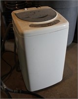 Haier Mini Wash Machine Powers On 29"x 16.5" x 16"