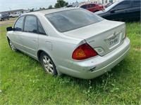 2001 TOYOTA Avalon