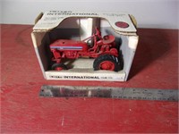 Model Tractor - International Cub Tractor 1976-197