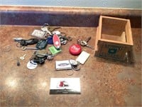 Advertiser keychains, keys and misc