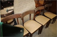6 DINETTE CHAIRS AND AREA RUG