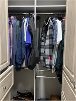 LARGE LOT OF MOSTLY MENS CLOTHES MORE