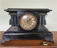 Mantle Clock 17 x 11