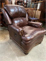 HANCOCK AND MOORE LEATHER RECLINER