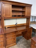 STANLEY CHERRY DESK WITH HUTCH TOP
