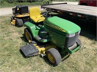 John Deere 345 riding lawn mower