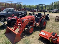 Kubota B3350 SU Tractor w/Kubota LA534 loader.