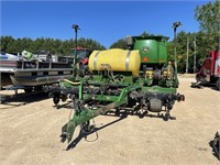 John Deere 1780-6 row corn planter