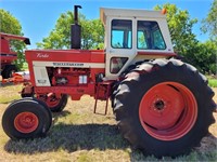 International Farmall 1466