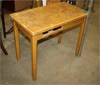 Small Oak Desk (missing drawer)