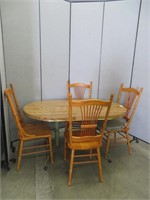 DINING TABLE W/ 1 LEAF & 4 OAK CHAIRS