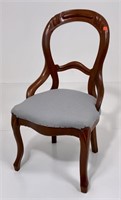 Victorian side chair, walnut, finger carved back,