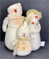 Plush Snowman Family Decoration