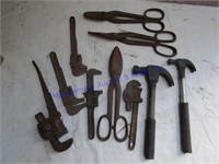 HAMMERS AND PIPE WRENCHES