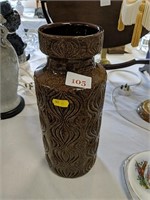 Gernan vase with onion pattern