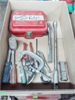 MISC HAND TOOLS AND STERRING WHEEL PULLER