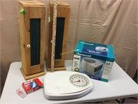 Bathroom lot - TP holders, Scale, humidifier, more
