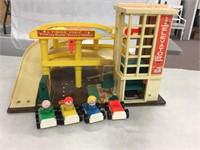 Fisher Price parking ramp